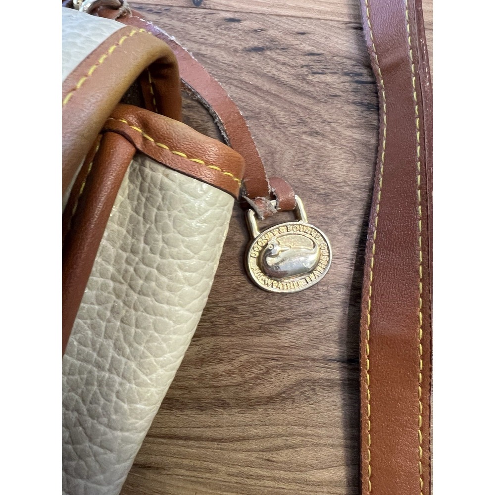 Dooney & Bourke Cream and Brown Leather Crossbody Bag - Picture 2 of 16